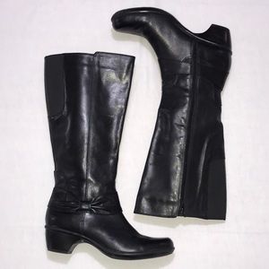 CLARKS TALL BLACK BOOTS W/ BOW, Size 9 1/2